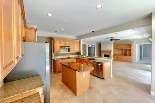 107 Amberjack Ct, Georgetown, TX 78633 - Photo 14