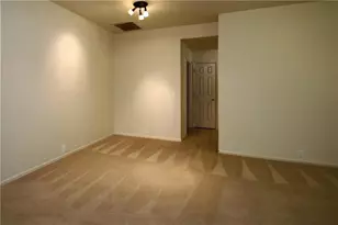 125 Camelia Pkwy, Kyle, TX 78640 - Photo 4