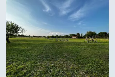 5400 E Howard Lane, Austin, TX 78653 - Photo 1