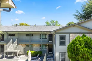 2303 East Side Dr, Austin, TX 78704 - Photo 4