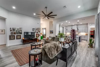 410 Woodland Oaks Trail, Buda, TX 78610 - Photo 6