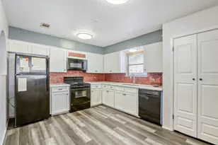 12808 Irongate Ave, Austin, TX 78727 - Photo 4