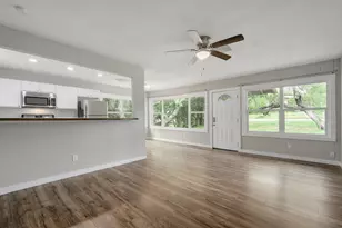 6301 Arnold Dr, Austin, TX 78723 - Photo 2
