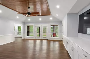 154 Shoreline Dr, Bastrop, TX 78602 - Photo 8