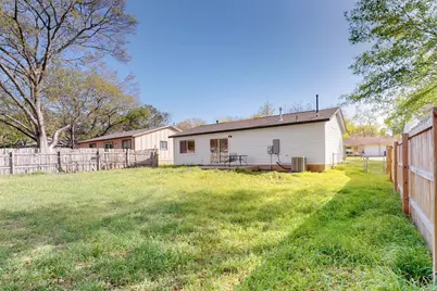 408 Blueberry Hill, Austin, TX 78745 - Photo 22