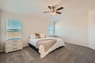 201 Break Ave, Taylor, TX 76574 - Photo 6