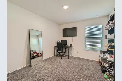 201 Break Avenue, Taylor, TX 76574 - Photo 10