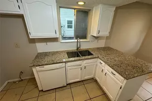 4204 Everest Ln, Austin, TX 78727 - Photo 10