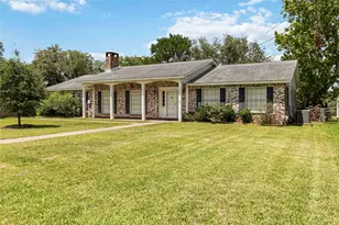 730 Sarah Jo St, La Grange, TX 78945 - Photo 2