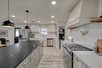 2117 Gaston Place Drive, Austin, TX 78723 - Photo 10