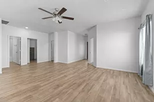 216 Blue Hibiscus Dr, Liberty Hill, TX 78642 - Photo 8