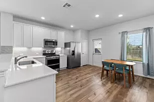 216 Blue Hibiscus Dr, Liberty Hill, TX 78642 - Photo 18