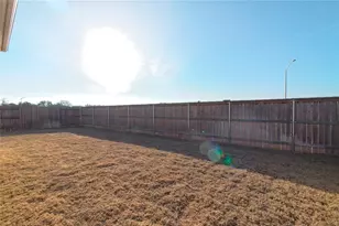 113 Rocking R Ct, Georgetown, TX 78633 - Photo 30