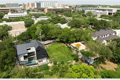 1113 W 31 Street, Austin, TX 78705 - Photo 2
