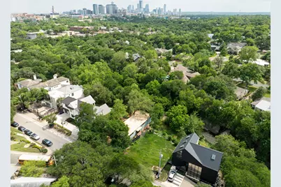 1113 W 31 Street, Austin, TX 78705 - Photo 1