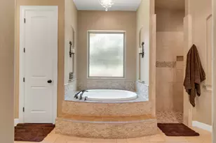 304 Pheasant Meadow Meadow, Liberty Hill, TX 78642 - Photo 20