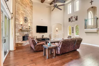 304 Pheasant Meadow Meadow, Liberty Hill, TX 78642 - Photo 8