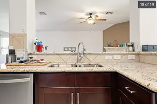 1413 Haley Gray Dr, Pflugerville, TX 78660 - Photo 2
