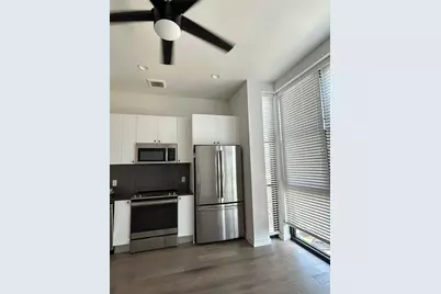 800 Embassy Drive #505, Austin, TX 78702 - Photo 6