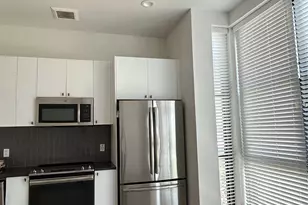800 Embassy Dr, Austin, TX 78702 - Photo 6