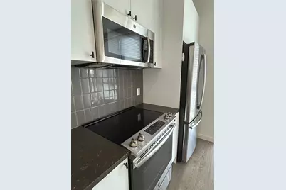 800 Embassy Drive #505, Austin, TX 78702 - Photo 4