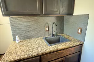 125 Mc Dowell Rd, Del Valle, TX 78617 - Photo 4