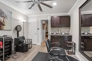 12924 Widge Dr, Austin, TX 78727 - Photo 16