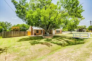 301 Verbena Dr, Kyle, TX 78640 - Photo 10