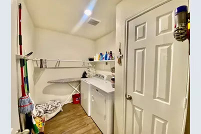110 W Point Way, Elgin, TX 78621 - Photo 16