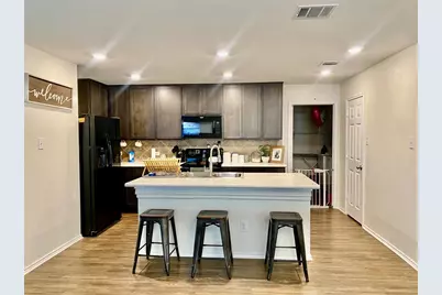 110 W Point Way, Elgin, TX 78621 - Photo 6
