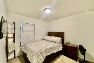 110 W Point Way, Elgin, TX 78621 - Photo 12