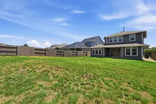 7710 Ellas Inlt Dr, Austin, TX 78744 - Photo 32