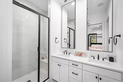 708 Watercliffe Drive, Leander, TX 78645 - Photo 40