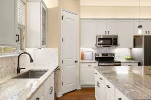 103 Kendall Dr, Spicewood, TX 78669 - Photo 10