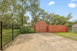 95 Augusta Dr, Wimberley, TX 78676 - Photo 32