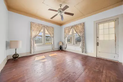 401 S Love Avenue, Florence, TX 76527 - Photo 24