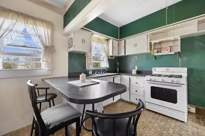 401 S Love Avenue, Florence, TX 76527 - Photo 12