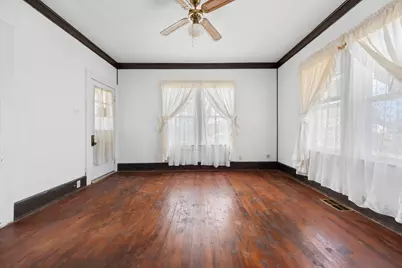 401 S Love Avenue, Florence, TX 76527 - Photo 6