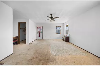 401 S Love Avenue, Florence, TX 76527 - Photo 28