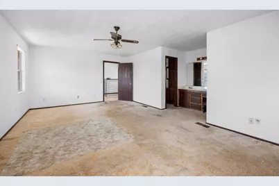 401 S Love Avenue, Florence, TX 76527 - Photo 30