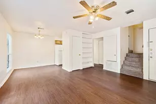 115 S Frio St, Lockhart, TX 78644 - Photo 4