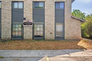 115 S Frio St, Lockhart, TX 78644 - Photo 8