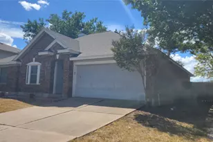 1016 NE Mohican St, Round Rock, TX 78665 - Photo 2