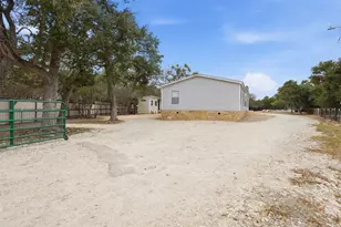 305 Saratoga Springs Cove, Liberty Hill, TX 78642 - Photo 24