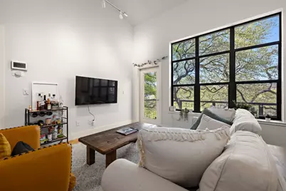 907 Duncan Lane #302, Austin, TX 78705 - Photo 6