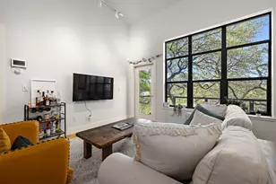 907 Duncan Ln, Austin, TX 78705 - Photo 6