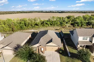 117 Liard River Rd, Hutto, TX 78634 - Photo 4