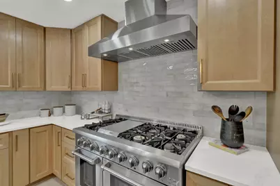 2713 Cascade Drive, Austin, TX 78757 - Photo 8