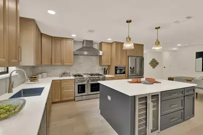 2713 Cascade Drive, Austin, TX 78757 - Photo 2