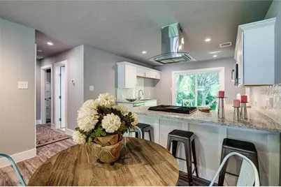 2321 Lakehurst Drive, Austin, TX 78744 - Photo 4